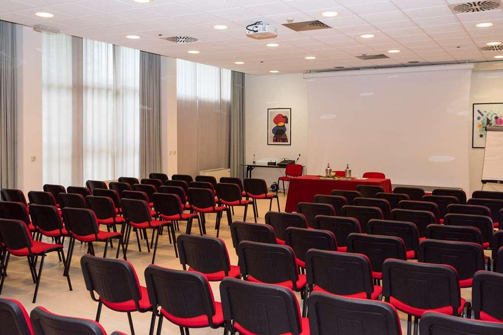 Jr Hotels Gigli Firenze Calenzano Konforlar fotoğraf
