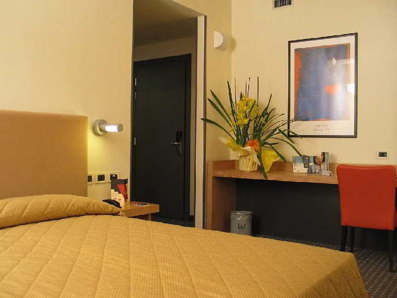 Jr Hotels Gigli Firenze Calenzano Dış mekan fotoğraf